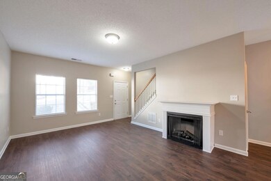 3604 Ginnis Rd SW unit 2, Atlanta, GA 30331 - photo 3