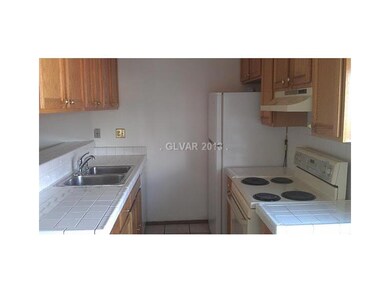 2166 E Desert Inn Rd unit n, Las Vegas, NV 89169 - photo 4