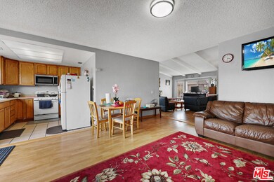 14128 Stonehurst Dr, Moreno Valley, CA 92553 - photo 5