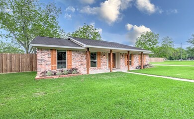1512 County Road 141, Alvin, TX 77511 - photo 7