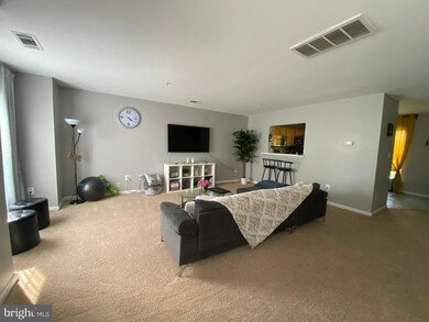 20007 Dunstable Cir, Germantown, MD 20876 - photo 3