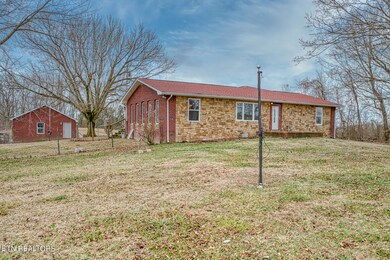223 Charlie Peek Ln, Rickman, TN 38580 - photo 4