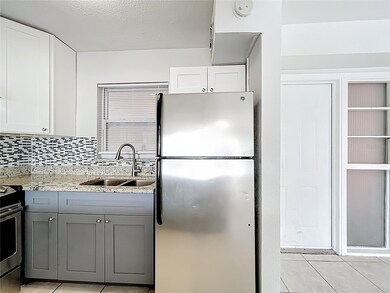 11705 3rd St E unit 3, Treasure Island, FL 33706 - photo 7