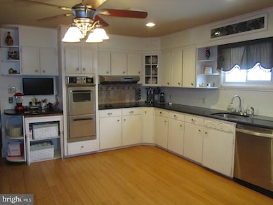 203 Washington Ave, Laurel Springs, NJ 08021 - photo 3