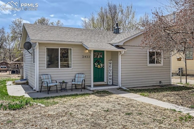 2433 E Monument St, Colorado Springs, CO 80909 - photo 2