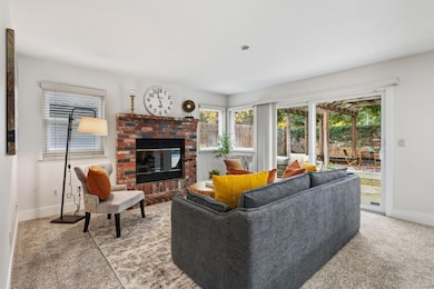 8945 Laguna Place Way, Elk Grove, CA 95758 - photo 7