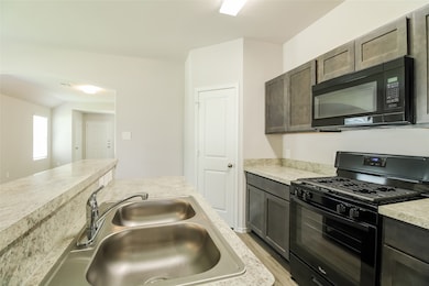 2536 Shad Dr, Conroe, TX 77384 - photo 4