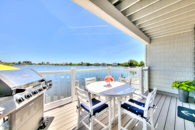 Ground floor deck