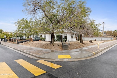 45104 Date Ave, Lancaster, CA 93534 - photo 2