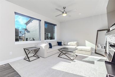 17118 Blue Sage Ln, Urbandale, IA 50323 - photo 6