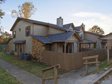 4624 E 93rd Ct unit 23, Tulsa, OK 74137 - photo 2