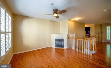 729B Massey Ln unit 100, Alexandria, VA 22314 - photo 3