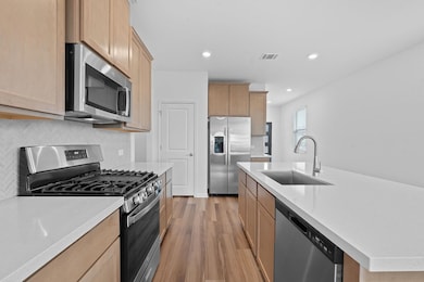 202 Lime St, Mustang Ridge, TX 78610 - photo 6