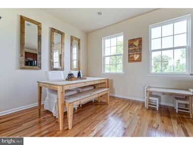 463 Dogwood Dr, Woodbury, NJ 08096 - photo 5