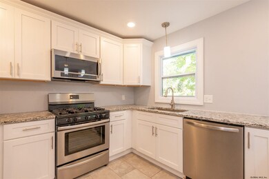 3 Parkview Dr, Rensselaer, NY 12144 - photo 6