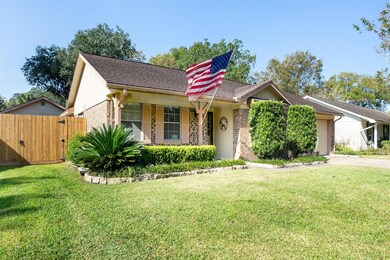 3718 Wilshire Dr, Alvin, TX 77511 - photo 3