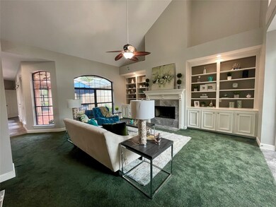 6996 Oakwood Place Ct E, Houston, TX 77040 - photo 6