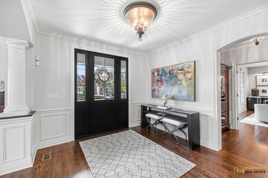 1641 Cabot Ln, Glenview, IL 60026 - photo 4