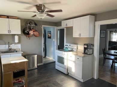 31 Boisvert St, Lowell, MA 01850 - photo 5