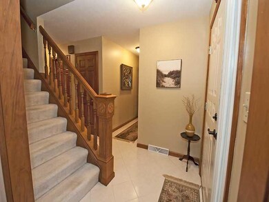 Entry/Foyer.