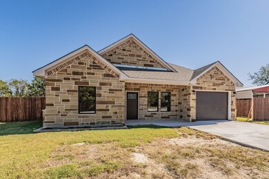 2515 Coyote Trail, Granbury, TX 76048 - photo 2