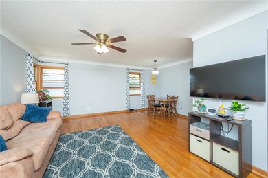 3308 Lindlavista Way, Des Moines, IA 50310 - photo 5