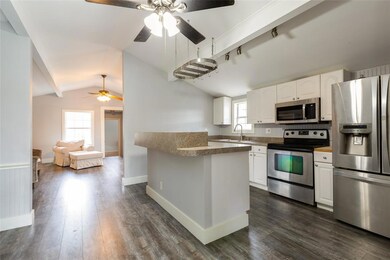 174 Cambridge Dr, Pottsboro, TX 75076 - photo 6