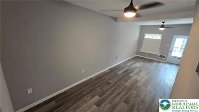 138 S Franklin St, Shamokin, PA 17872 - photo 4