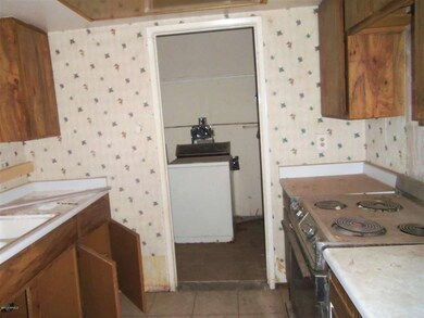 69th Kitchen and Laundry