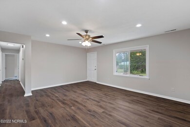 111 Thames Dr, Jacksonville, NC 28546 - photo 6