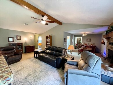 20198 Edgewood Cir, Siloam Springs, AR 72761 - photo 4