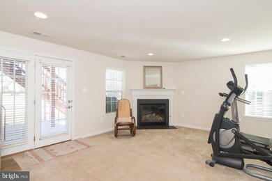 74 Creekside Ct, Falling Waters, WV 25419 - photo 5