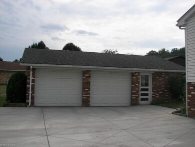 1320 Parkview Dr, Wellsville, OH 43968 - photo 3