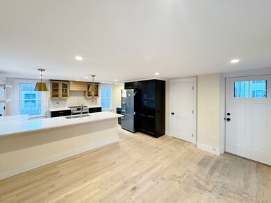 30 Carter St unit B, Newburyport, MA 01950 - photo 5