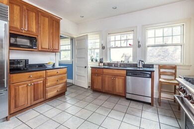 153 Cypress St, Brookline, MA 02445 - photo 6