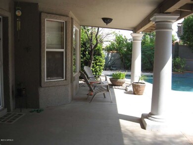 EXTRA LARGE BACK PATIO