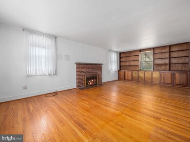 114 Montgomery Ave, Norristown, PA 19401 - photo 7