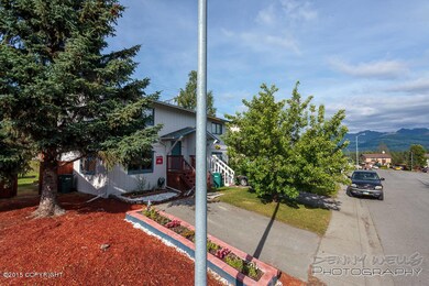Exterior - Front-20150710-6098