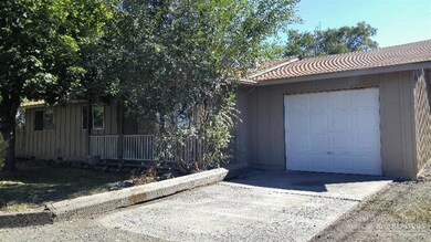 unlisted-address, Redmond, OR 97756 - photo 2
