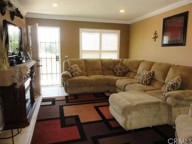 nice and Bright Living Room