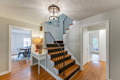 Foyer/Staircase