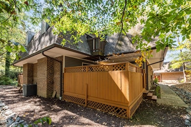 256 Brookberry Cir unit 256, Chapel Hill, NC 27517 - photo 3