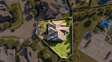 This home sits on a large lot with ample yard space in front and the back, lush landscaping and a well-maintained yard.  Plenty of space to accommodate guest parking and situated on a quiet cul-de-sac street in The Reserve At Katy subdivision.