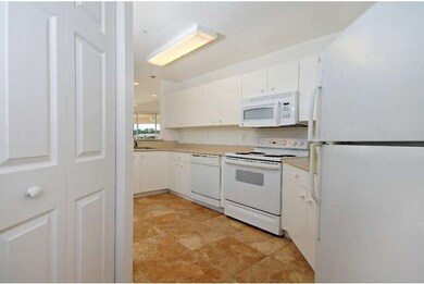 6880 Huntingtn Lks Cir unit 201, Naples, FL 34119 - photo 6