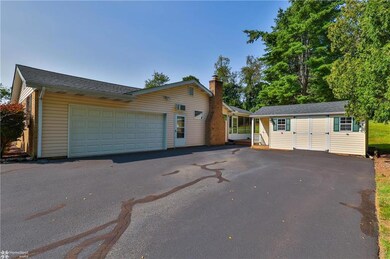 6042 Swamp Rd, Zionsville, PA 18092 - photo 5