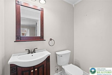 1009 Pawnee St, Fountain Hill, PA 18015 - photo 7