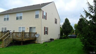 6842 Hunt Dr, Macungie, PA 18062 - photo 2