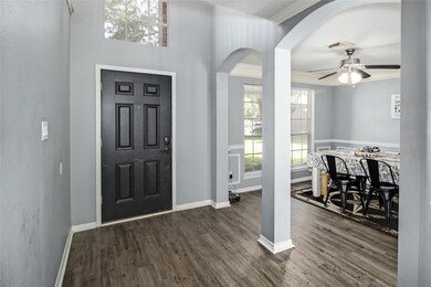 12011 Viola Ct, Pinehurst, TX 77362 - photo 3