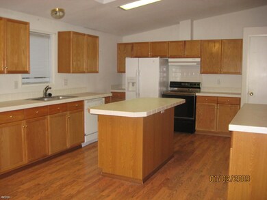 1735 SW Fleet Ave, Lincoln City, OR 97367 - photo 3