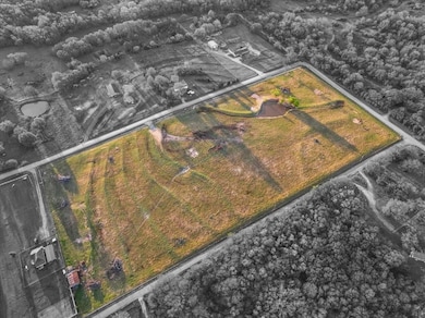 10422 Walnut St, Byars, OK 74831 - photo 3